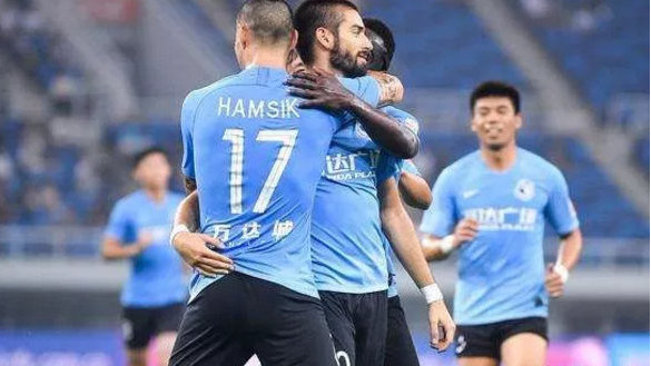 大连一方全面压倒天津天海，取得胜利